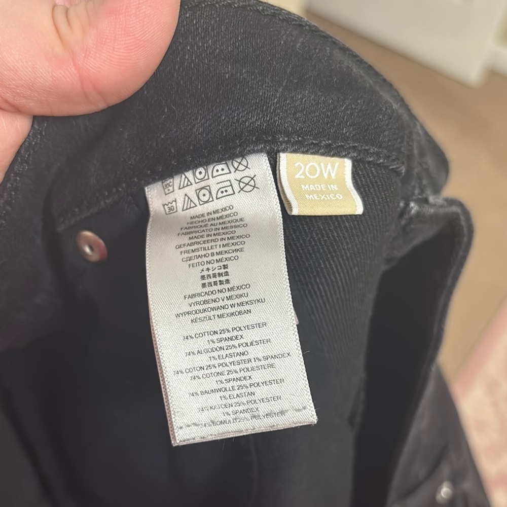 MOVING SALE!! Michael Kors Black Skinny Jeans for Women - Picture 7 of 7